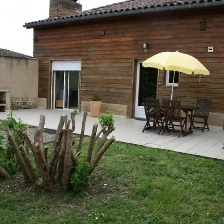 House Lilas Blanc Semesterbostad Brocas